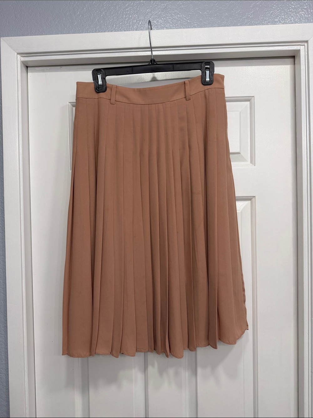 Ann Taylor Pleated Midi Skirt in Warm Blush